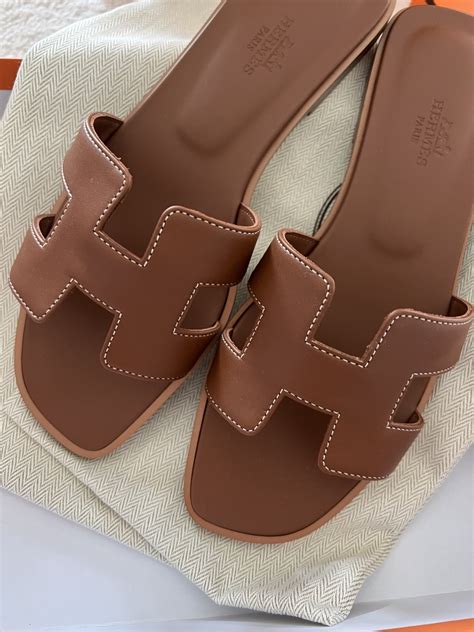 klapki damskie hermes